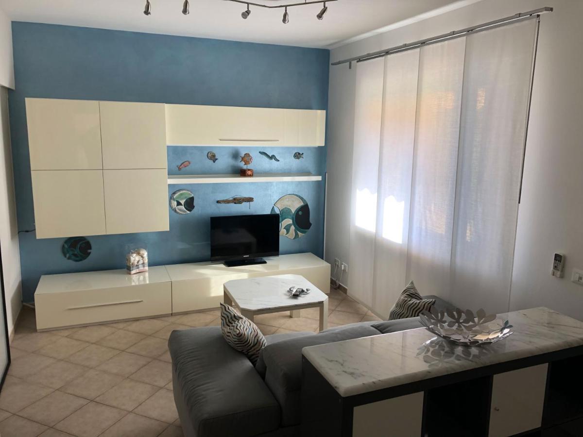 Casa Vacanze Sunflower Carrara Bagian luar foto
