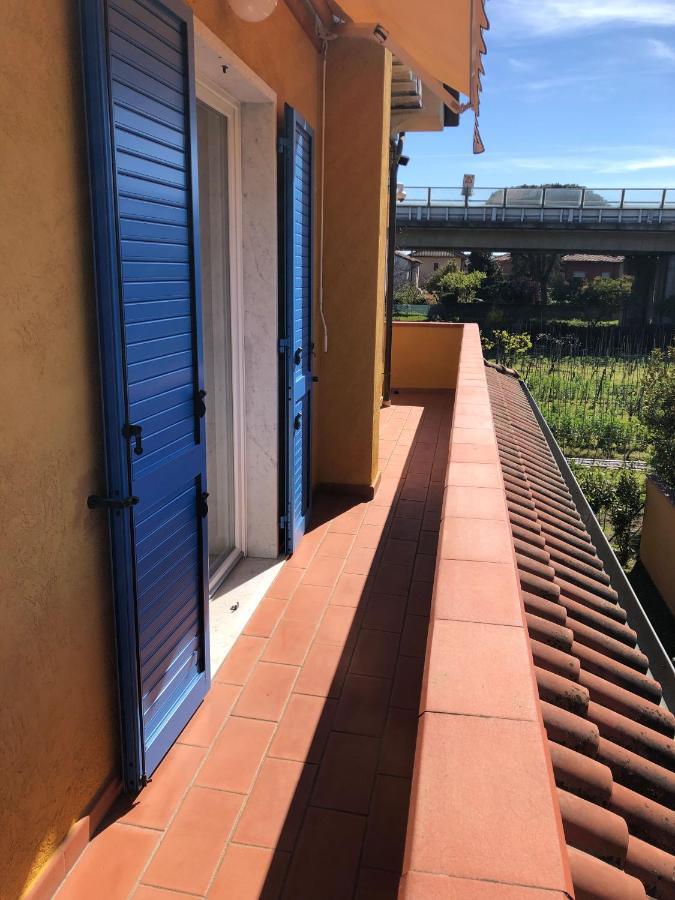 Casa Vacanze Sunflower Carrara Bagian luar foto